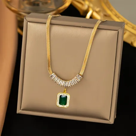 Exclusive Inlaid Emerald Design Necklace Set ( 4 Pcs )